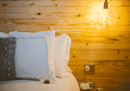 Chambre dans un hôtel B&B à Compigny