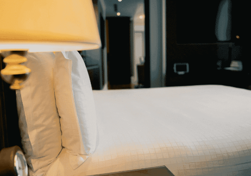 Chambre dans un hôtel B&B à Saint-Gaultier