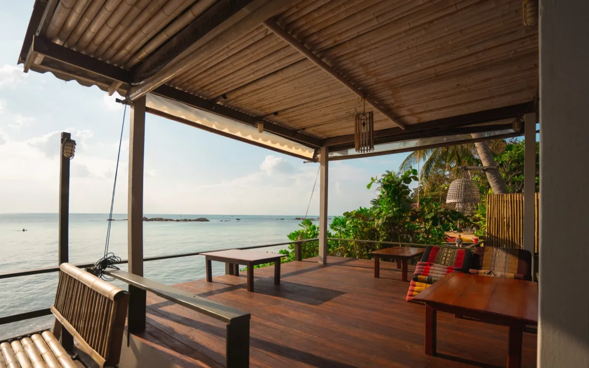 Une terrasse face à la mer pour évoquer vos envies d’évasion